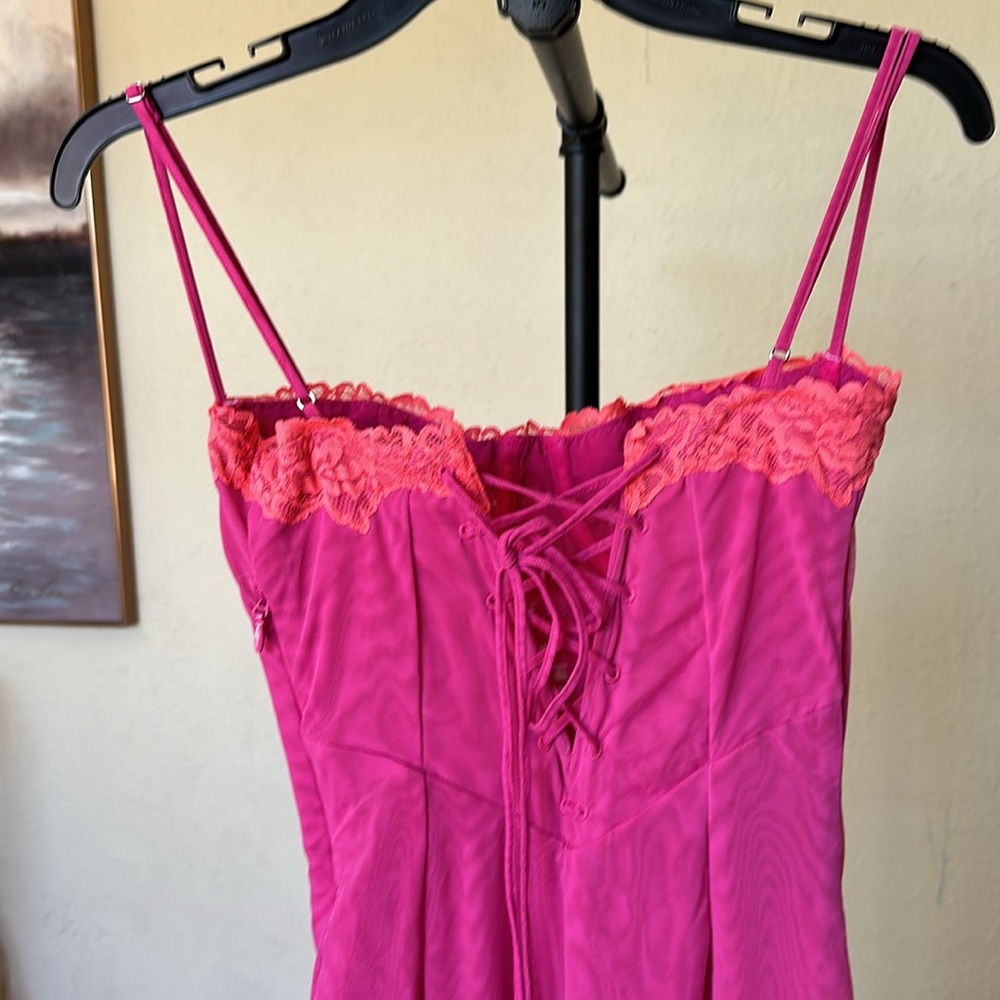 HOUSE OF CB 'Aiza' Raspberry Lace Trimmed‎ Maxi Dress NWOT size XS - Picture 11 of 15